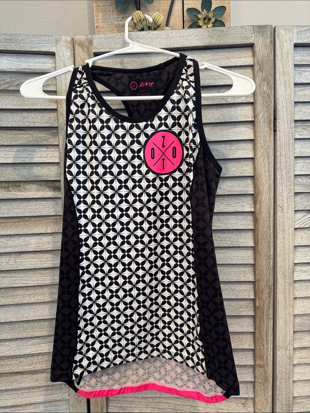 Zoot Black & White Geometric Tank with Pink Logo